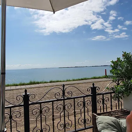 Luxury Loft At 20 Min. From Amsterdam Cs Pensionat 3*